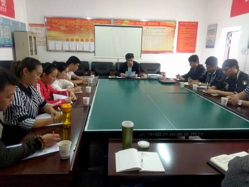 銅煤公司物資供應(yīng)部黨支部開展黨課教育推進(jìn)“兩學(xué)一做”扎實(shí)推進(jìn)