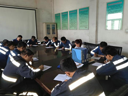 洗選煤運(yùn)營公司洗煤廠黨支部：用心學(xué) 切實做 讓“兩學(xué)一做”見成效