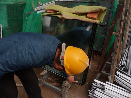 “安全、質量、環(huán)?！比荦R下以優(yōu)異的成績迎接“十九大”的勝利召開