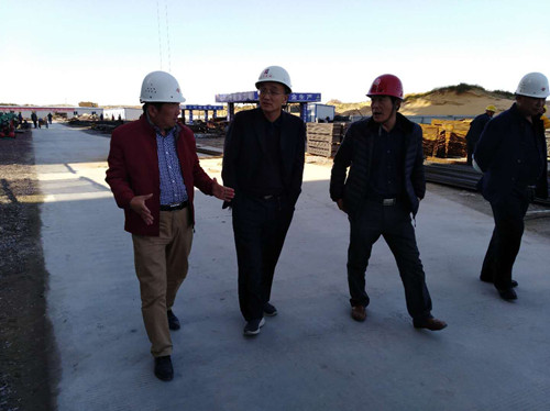 恒源集團(tuán)公司黨委書記、監(jiān)事長王勝勇一行蒞臨天工公司小保當(dāng)選煤廠末煤倉工地考察