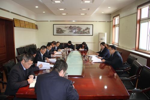 銅煤公司2017年度領(lǐng)導(dǎo)班子民主生活會相互批評“辣”味足