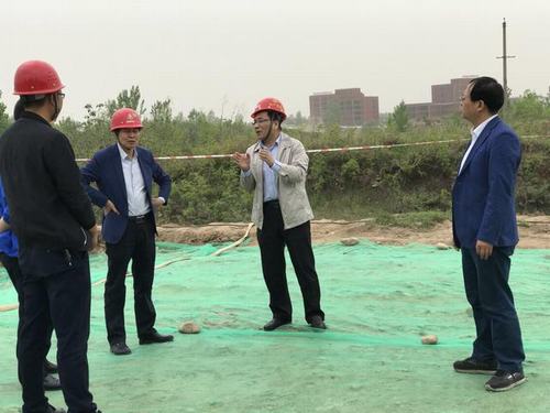王明智蒞臨戶(hù)縣紫溝河防洪項(xiàng)目現(xiàn)場(chǎng)檢查指導(dǎo)工作