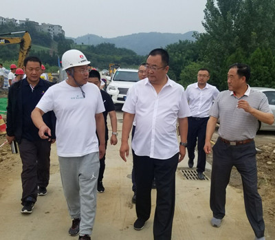 啟迪清潔能源集團高級副總裁、瑞行集團總裁雷萬寧一行蒞臨陜煤建設(shè)咸陽分公司安裝項目部施工現(xiàn)場視察指導(dǎo)工作