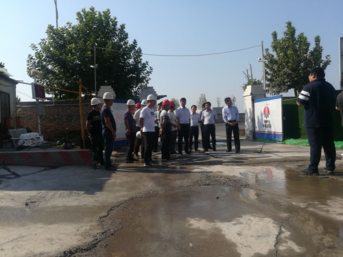 陜煤建設(shè)天工公司清源小區(qū)項(xiàng)目迎來(lái)蒲城縣縣長(zhǎng)一行檢查