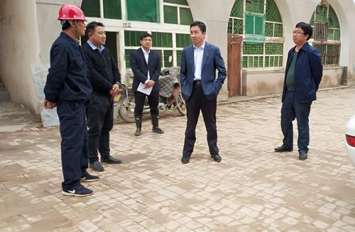 陜煤集團總經理助理、榆林合力集團董事長范京道一行蒞臨陜煤建設天工公司承建的清澗北國棗業(yè)紅棗深加工項目視察指導工作