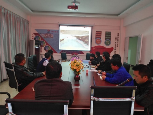 陜煤建設(shè)路橋分公司開展青工“夜校補(bǔ)習(xí)班”