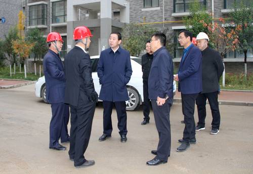 銅川市副市長(zhǎng)高毅蒞臨銅煤1#、2#小區(qū)現(xiàn)場(chǎng)調(diào)研檢查供暖準(zhǔn)備工作