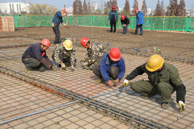 陜煤建設(shè)漢中分公司突出“三?！比Υ蚝媚昴┦展賾?zhàn)