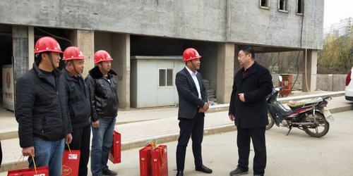 陜煤建設(shè)集團(tuán)工會(huì)冬日溫暖送一線