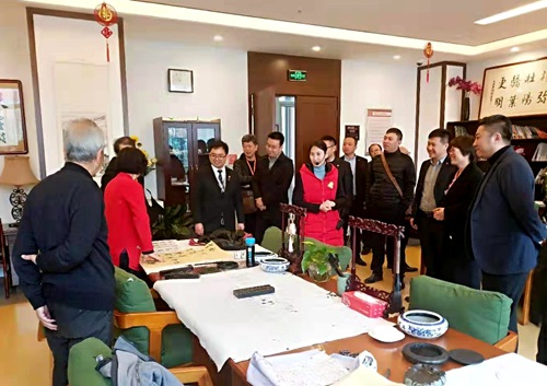 陜煤建設公司赴榮華控股康養(yǎng)項目考察交流