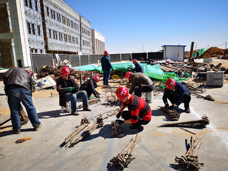 陜煤建設天工公司土建十七部的“勞動致富路”