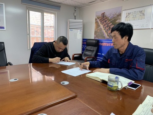 陜煤建設(shè)銅煤公司干部職工立下軍令狀，打好百日會(huì)戰(zhàn)攻堅(jiān)戰(zhàn)