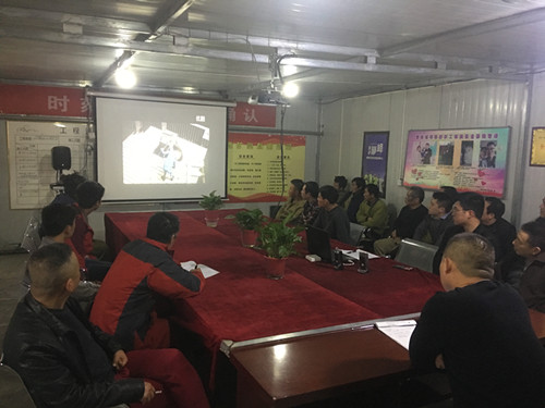 陜煤建設機電安裝公司曹家灘項目部“學案例，除隱患”促安全