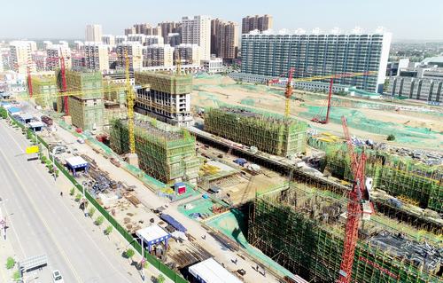 陜煤建設銅煤公司承建的金地華府項目打贏項目建設“關鍵戰(zhàn)役”