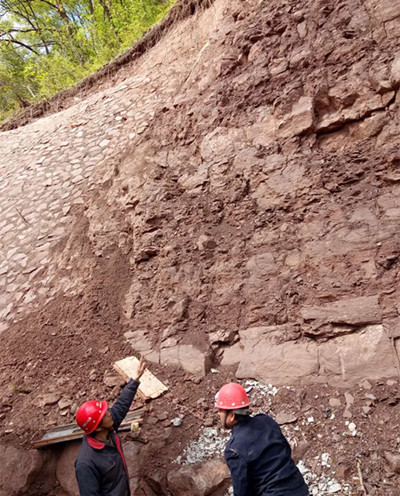 陜煤建設(shè)礦建三公司關(guān)山項目部未雨綢繆提前做好“雨季三防”