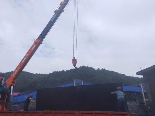 陜煤建設(shè)韓城分公司安裝第四項目部攻堅克難“強力”推進新源煤礦主斜井皮帶施工進度向前邁進