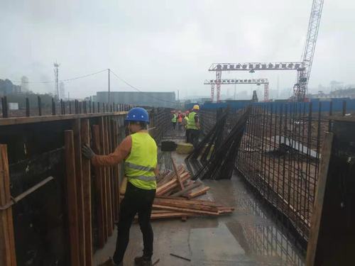 陜煤建設(shè)韓城分公司土建第六項(xiàng)目部過(guò)“緊日子”修舊利廢成效顯著