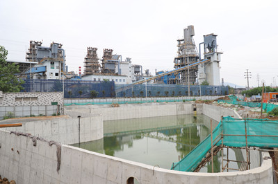 陜煤建設(shè)漢中分公司承建的陜鋼集團(tuán)漢鋼公司萬(wàn)方水池順利完成主體施工