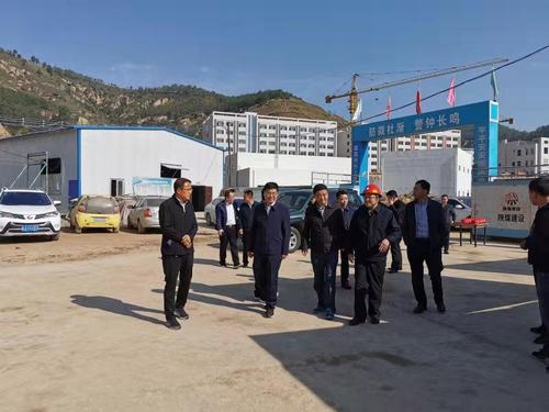 延安市副市長蒞臨陜煤建設(shè)礦建二公司車村項目部檢查指導(dǎo)工作