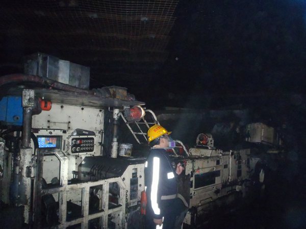 陜煤建設(shè)掘進(jìn)公司：同比收入增長156% 10月份經(jīng)營效益創(chuàng)歷史新高