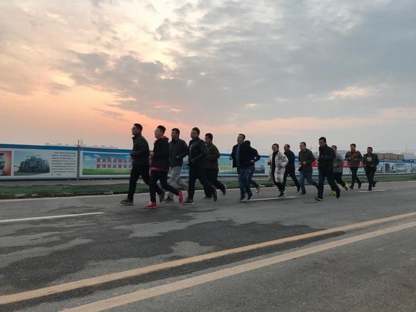 讓我們一起打造培養(yǎng)團(tuán)隊(duì)狼文化！