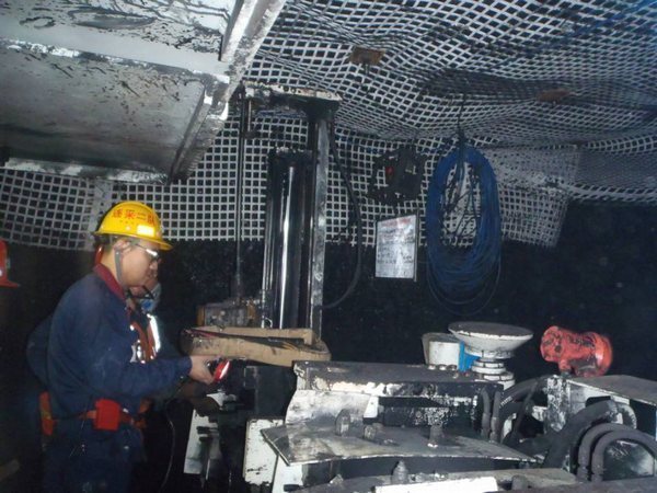 陜煤建設(shè)掘進(jìn)公司：“笨鐵疙瘩”帶來的工藝升級(jí)