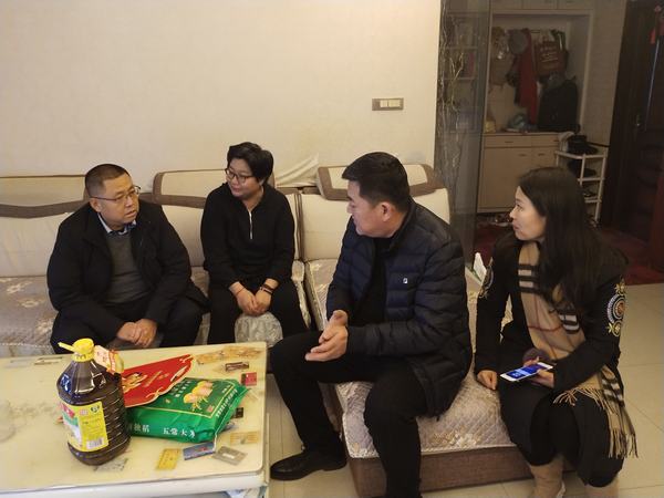 陜煤建設(shè)韓城分公司從“心”出發(fā)，慰問困難職工“暖人心”