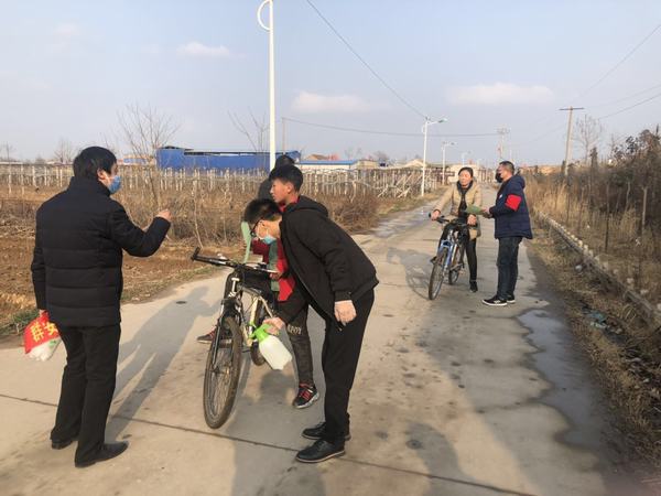 陜煤建設澄合分公司把“雷鋒精神”播撒在“抗疫”戰(zhàn)線