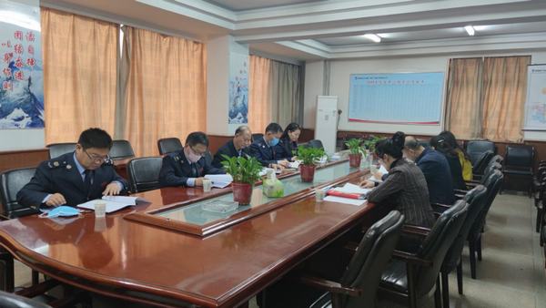 韓城市稅務(wù)局到陜煤建設(shè)韓城分公司上門服務(wù)送政策