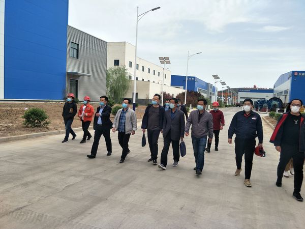 彬長礦業(yè)有限公司生產(chǎn)服務(wù)中心二期工業(yè)場地豎向道路及排雨水工程通過竣工驗收