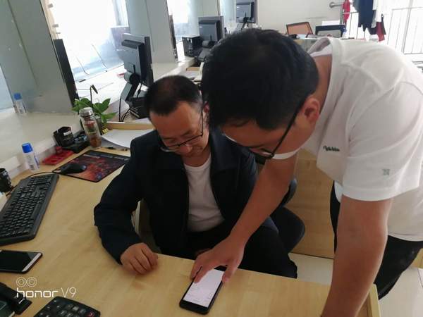 陜煤建設(shè)掘進(jìn)公司：面對(duì)面服務(wù)讓個(gè)稅改革紅利惠及每位員工