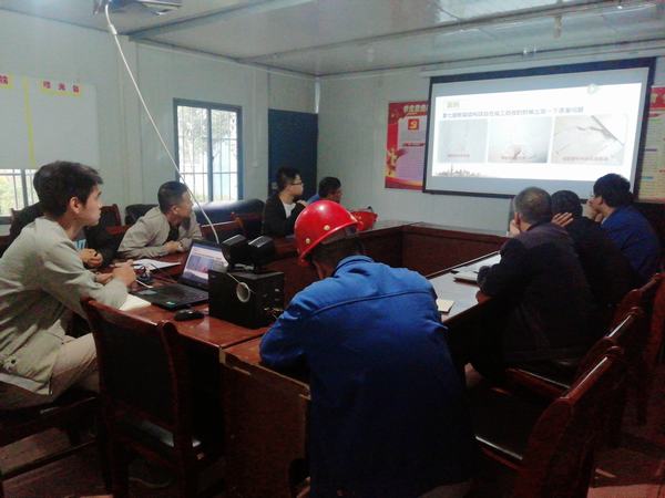 陜煤建設(shè)渭南分公司第五項目部開展“贏在起跑線，補短板、強技術(shù)，學(xué)知識”小課堂