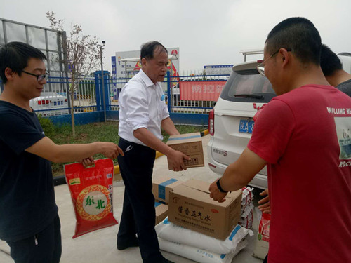 陜煤建設(shè)天工公司：中儲糧項目滑模忙，領(lǐng)導(dǎo)關(guān)懷送一線