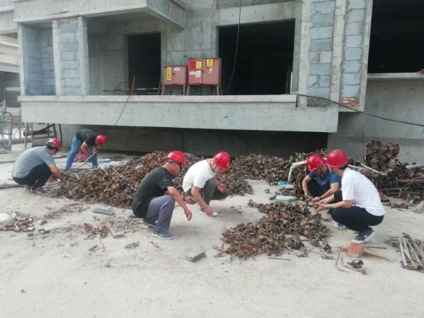 陜煤建設澄合分公司各單位多種形式發(fā)揚志愿服務精神