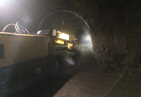 陜煤建設(shè)礦建三公司雙龍項目部二盤區(qū)膠帶機(jī)運輸巷如期開工