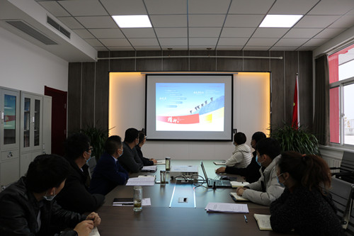 陜煤建設川耀公司組織學習陜煤集團新版《企業(yè)文化手冊》