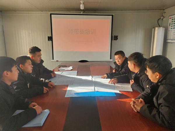 “師帶徒”促成長，“傳幫帶”正能量