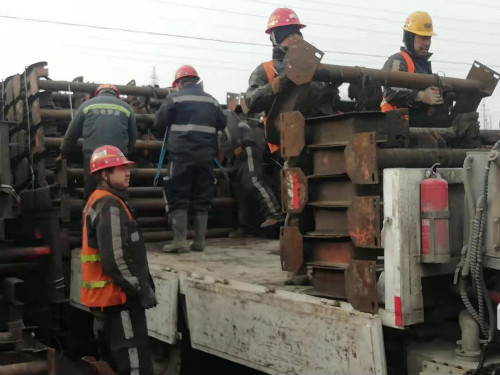 陜煤建設(shè)機(jī)電安裝公司神府項(xiàng)目部抗擊嚴(yán)寒力保工程順利進(jìn)行