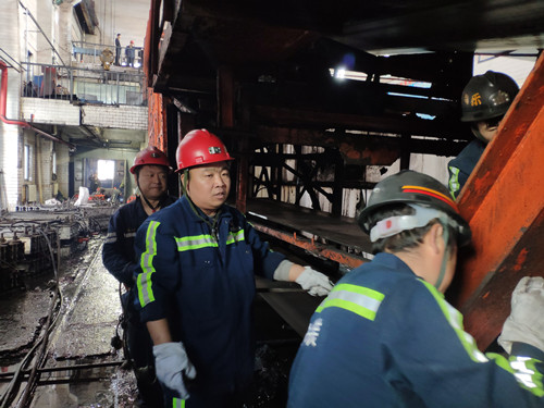 陜煤建設(shè)機(jī)電安裝公司：堅(jiān)守崗位 守護(hù)不變的“年味”