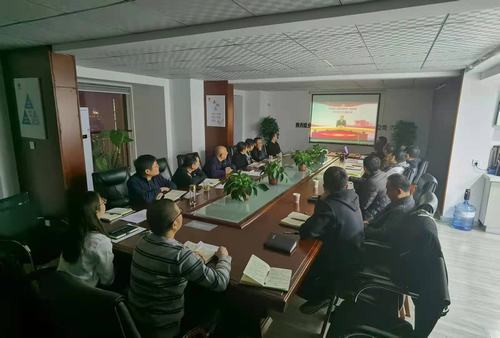 追憶崢嶸黨史，學(xué)習(xí)紅色精神