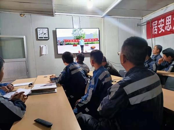 陜煤建設(shè)洗選煤運(yùn)營公司紅柳林洗煤廠項(xiàng)目部：安全無小事，防火第一步