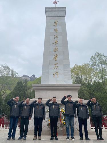 陜煤建設(shè)銅煤公司第十六項(xiàng)目部黨支部開展“解讀紅色記憶，汲取紅色力量，勇?lián)鷷r(shí)代使命”主題黨日活動(dòng)