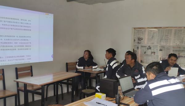 陜煤建設(shè)洗選煤運(yùn)營公司銅川制沙運(yùn)營項(xiàng)目部：加強(qiáng)安全教育培訓(xùn)，提高人員安全意識(shí)