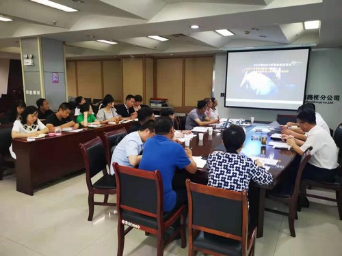 陜煤建設(shè)路橋分公司開(kāi)展“安全生產(chǎn)月”系列活動(dòng)