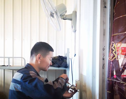 陜煤建設(shè)洗選煤運(yùn)營(yíng)公司左權(quán)洗煤廠項(xiàng)目部：處處留心辦實(shí)事，小小風(fēng)扇送清風(fēng)