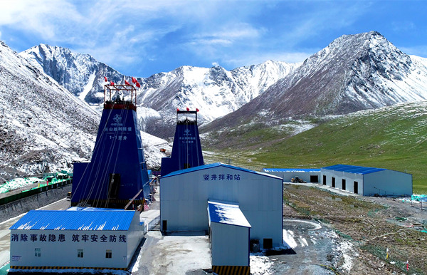 陜煤建設礦建三公司天山通風豎井工程環(huán)保工作獲業(yè)主表彰