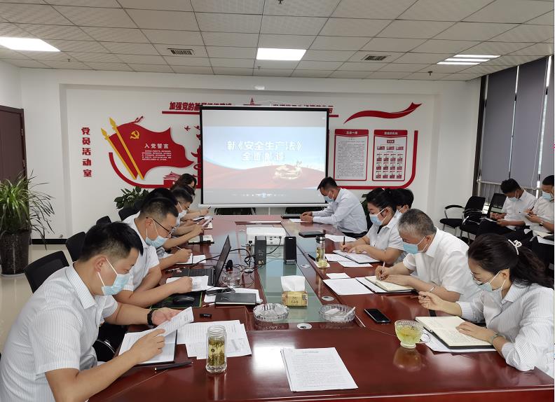 陜煤建設(shè)綠宇公司：開(kāi)展“夯責(zé)任、抓落實(shí)、促管理”的文明環(huán)保主題活動(dòng)