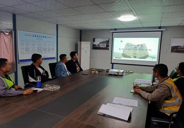 陜煤建設銅煤公司第三項目部召開“銘記歷史，勿忘國恥 紀念九一八事變90周年”專題學習會