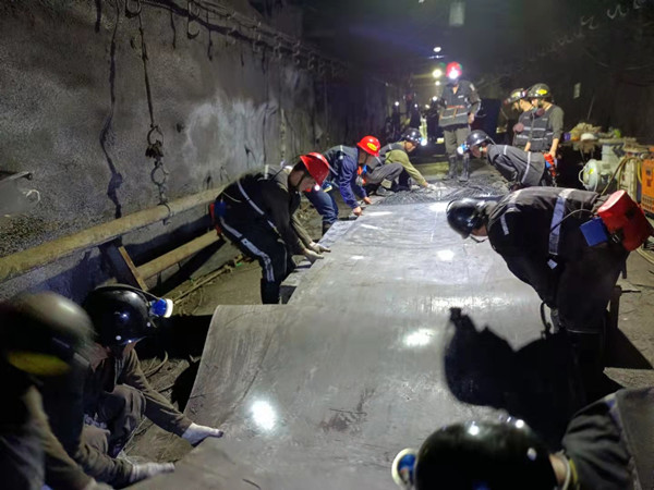 陜煤建設澄合分公司第三安裝隊打贏孟村礦試運行皮帶安裝“攻堅戰(zhàn)”