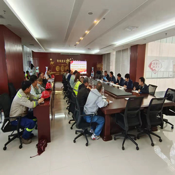 陜煤建設咸陽分公司承建的富平改擴建60萬噸/年水泥立磨粉磨系統(tǒng)項目試生產(chǎn)、質量驗收順利通過驗收